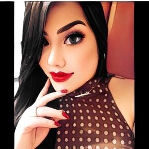 Meet your Posher, Andreina